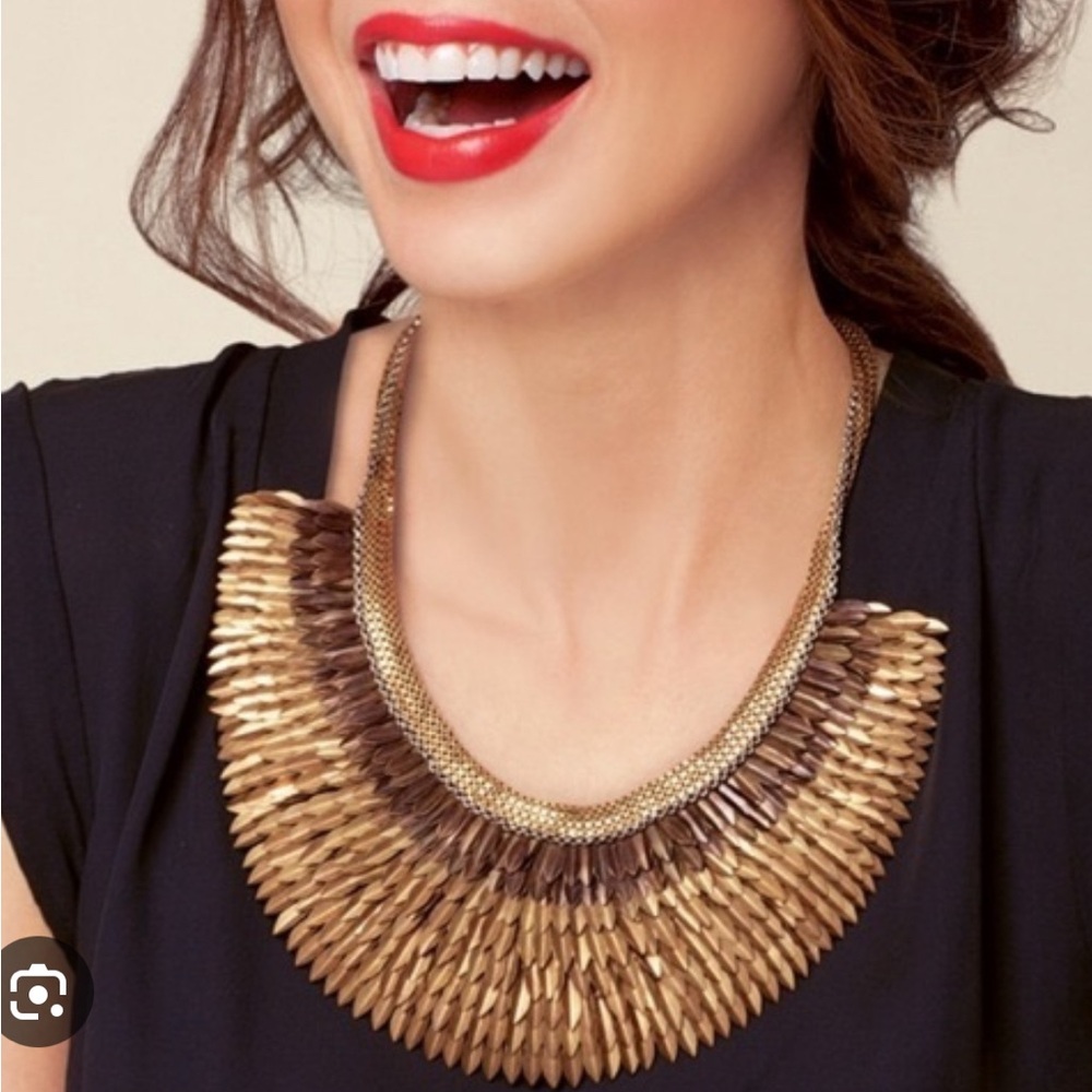 Stella and Dot Pegasus Necklace